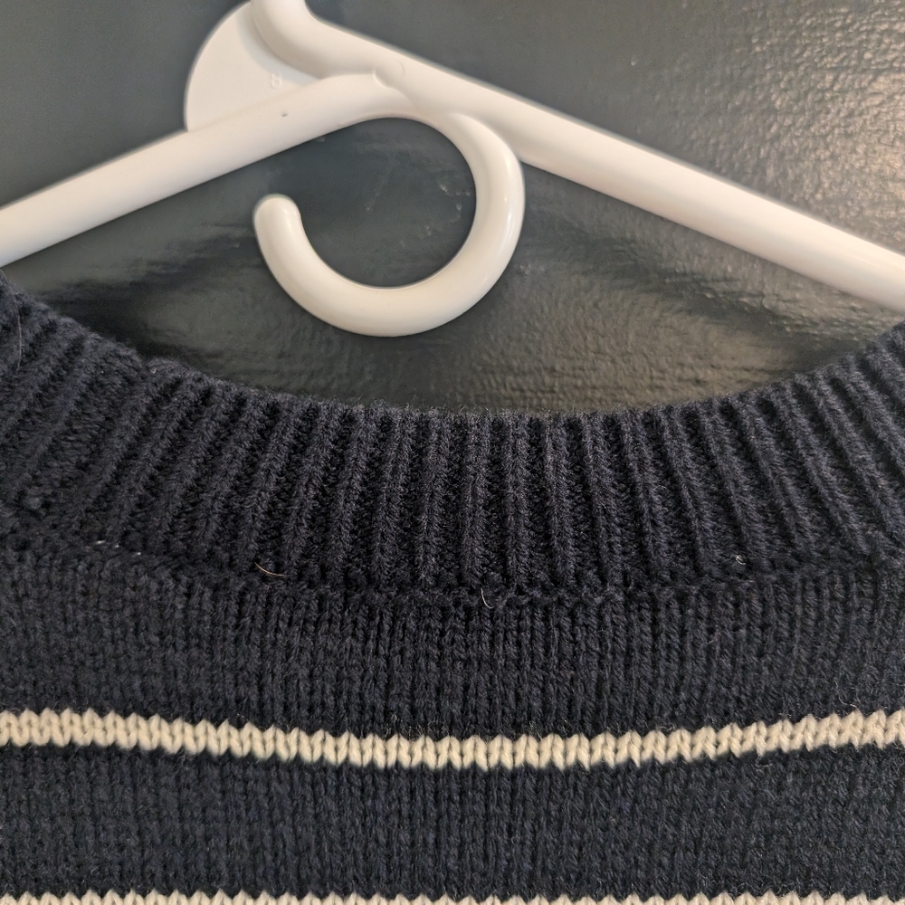 T Tahari Sweater crop Women BNWT - Picture 14 of 16